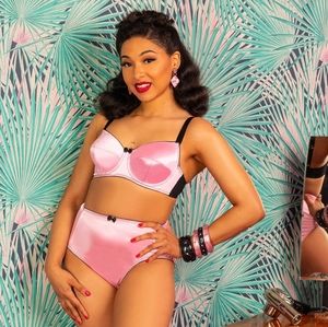 NWT What Katie Did 32F Satine Blush Pink Bra